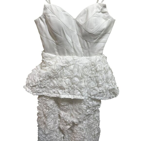 NWT Bariano Georgiana Gown Size 4 White Strapless 3D Flowers Avant Garde Dress - Picture 5 of 11